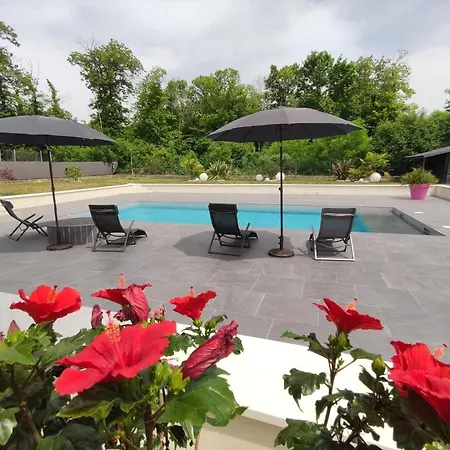 Le Spa De L Albizia Bed & Breakfast